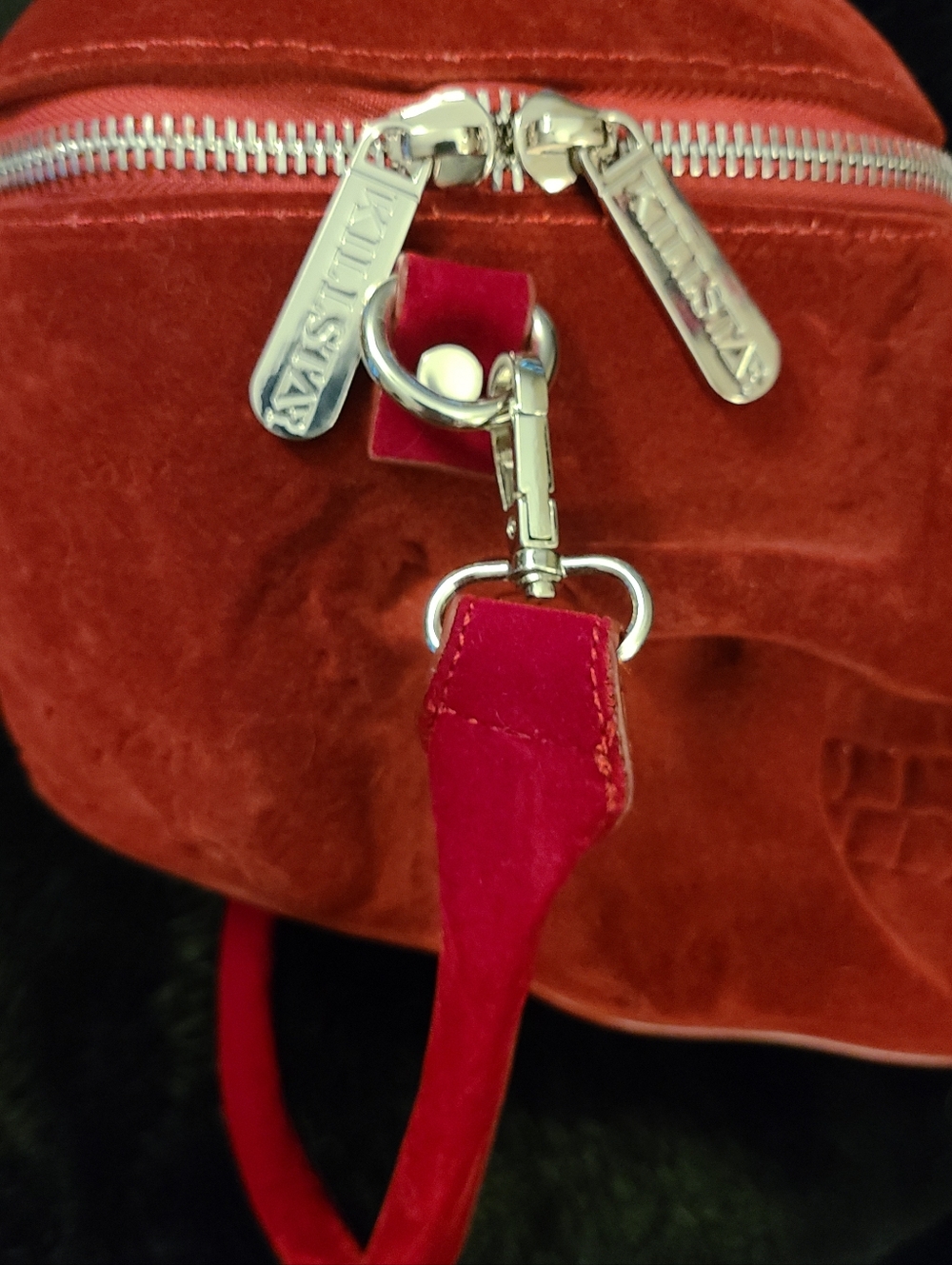 Killstar Red Velvet Skull Shoulder Bag - Picture 4 of 5